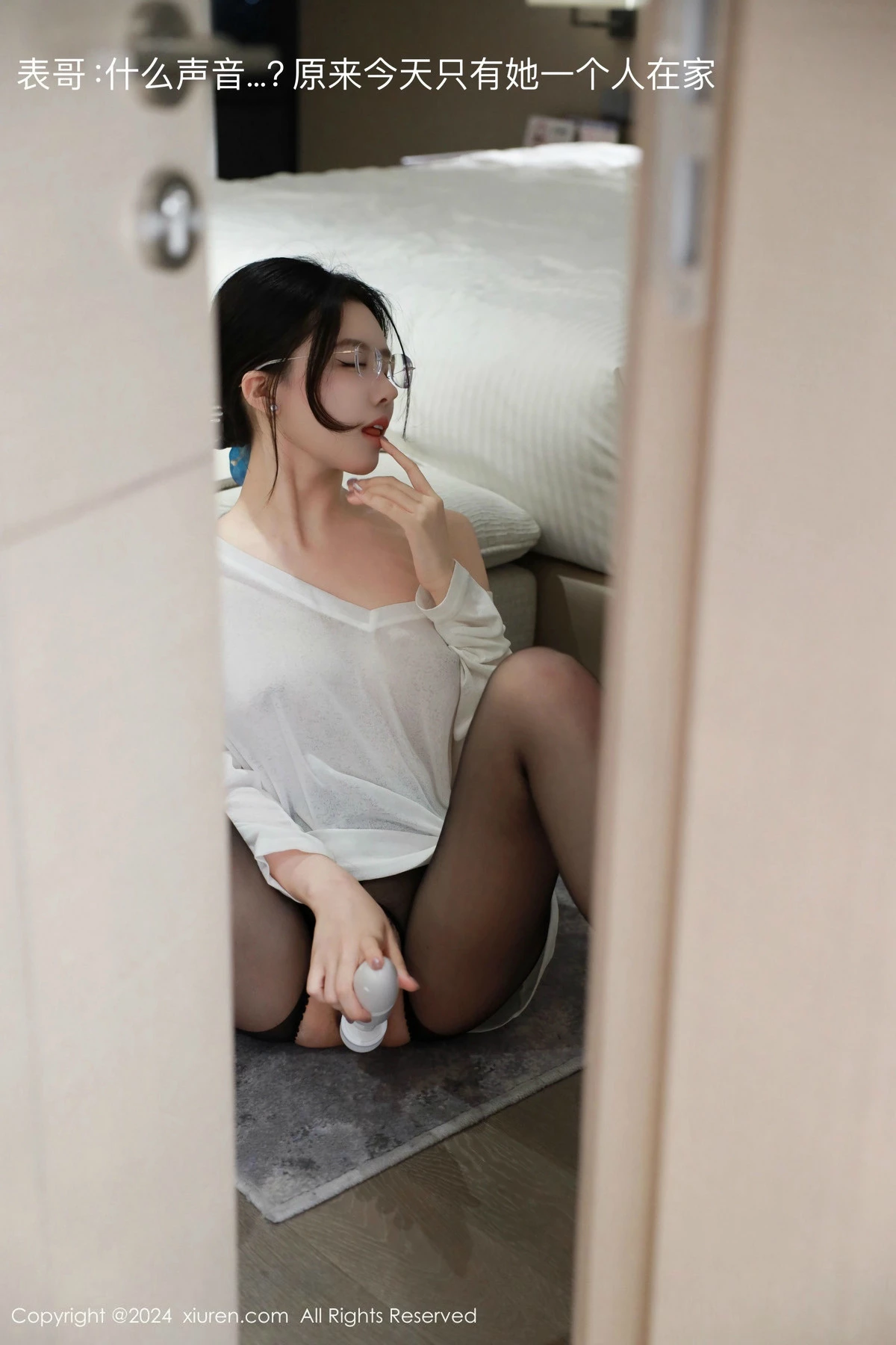 模特唐翩翩私房性感白色轻透上衣配开档黑丝秀完美身材诱惑写真66P-第1章-图片2