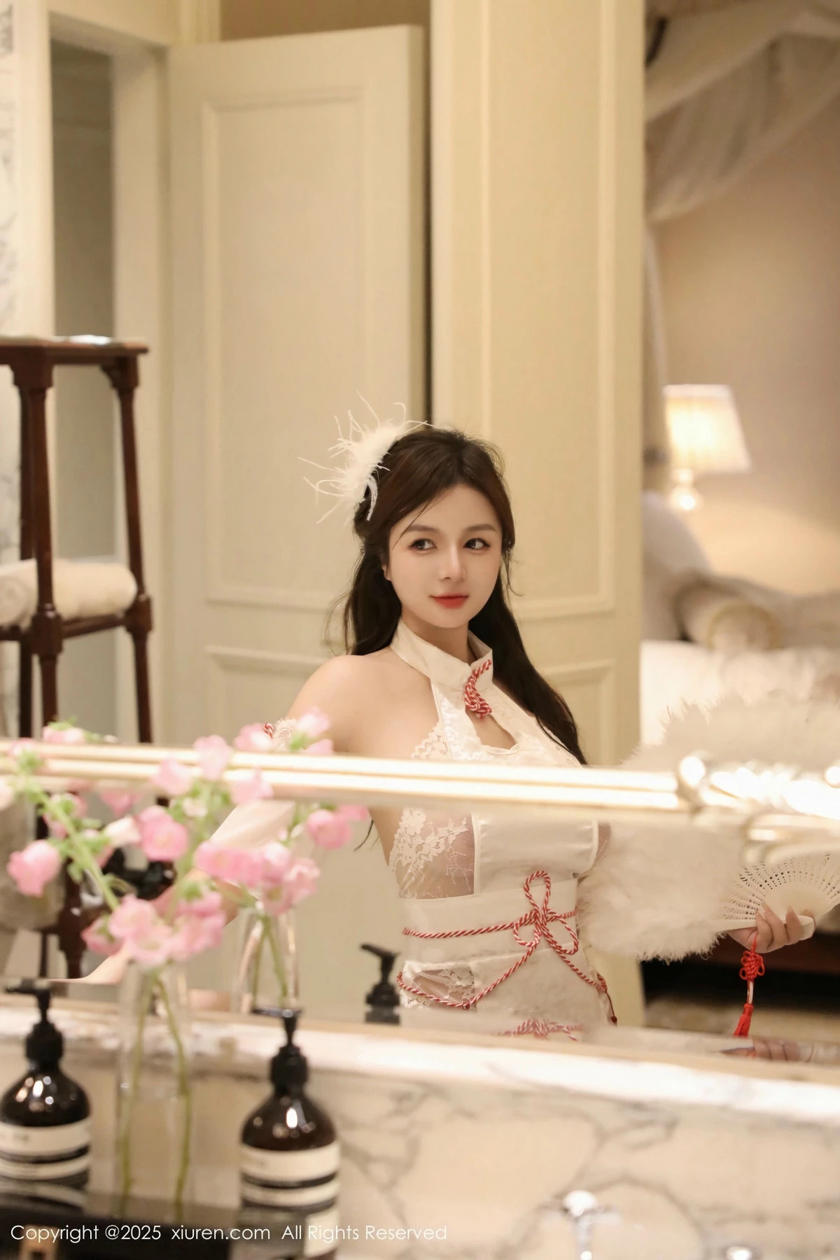 模特沈思怡性感白色旗袍露白色情趣内衣秀丰腴身材完美诱惑写真61P-第1章-图片1