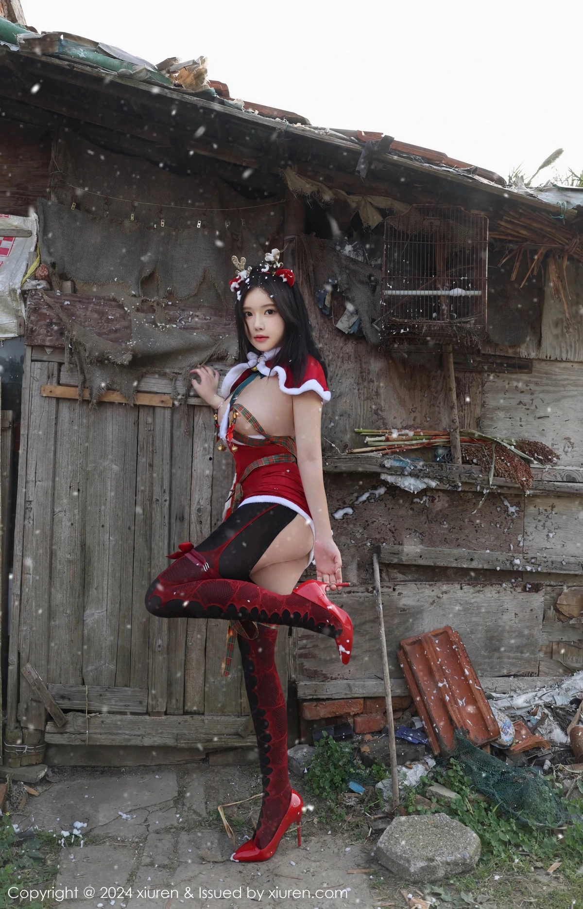 模特小薯条nienie户外圣诞主题性感情趣圣诞服饰惹火诱惑写真76P-第1章-图片3