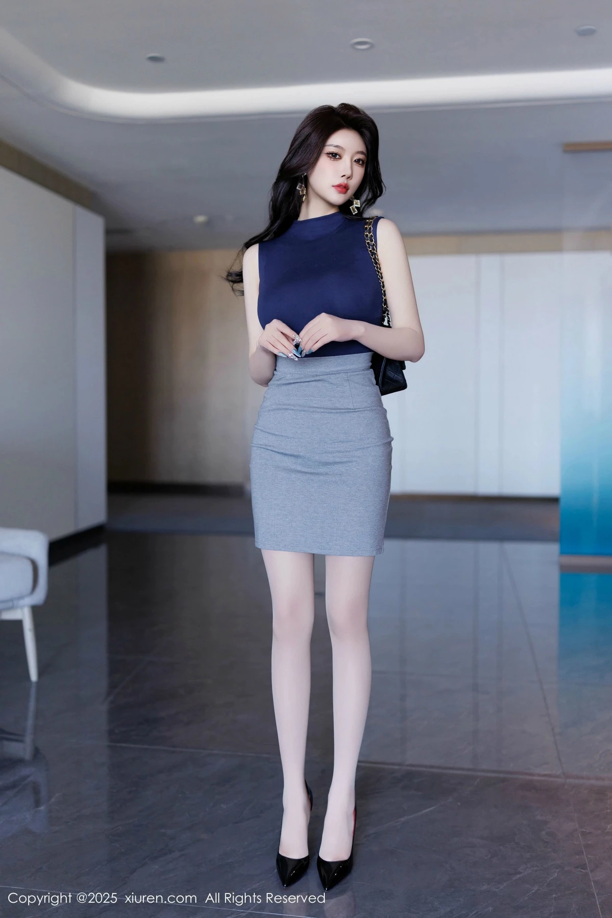 女神杨晨晨Yome性感OL服饰+黑色情趣内衣秀丰腴身材诱惑写真90P-第1章-图片1