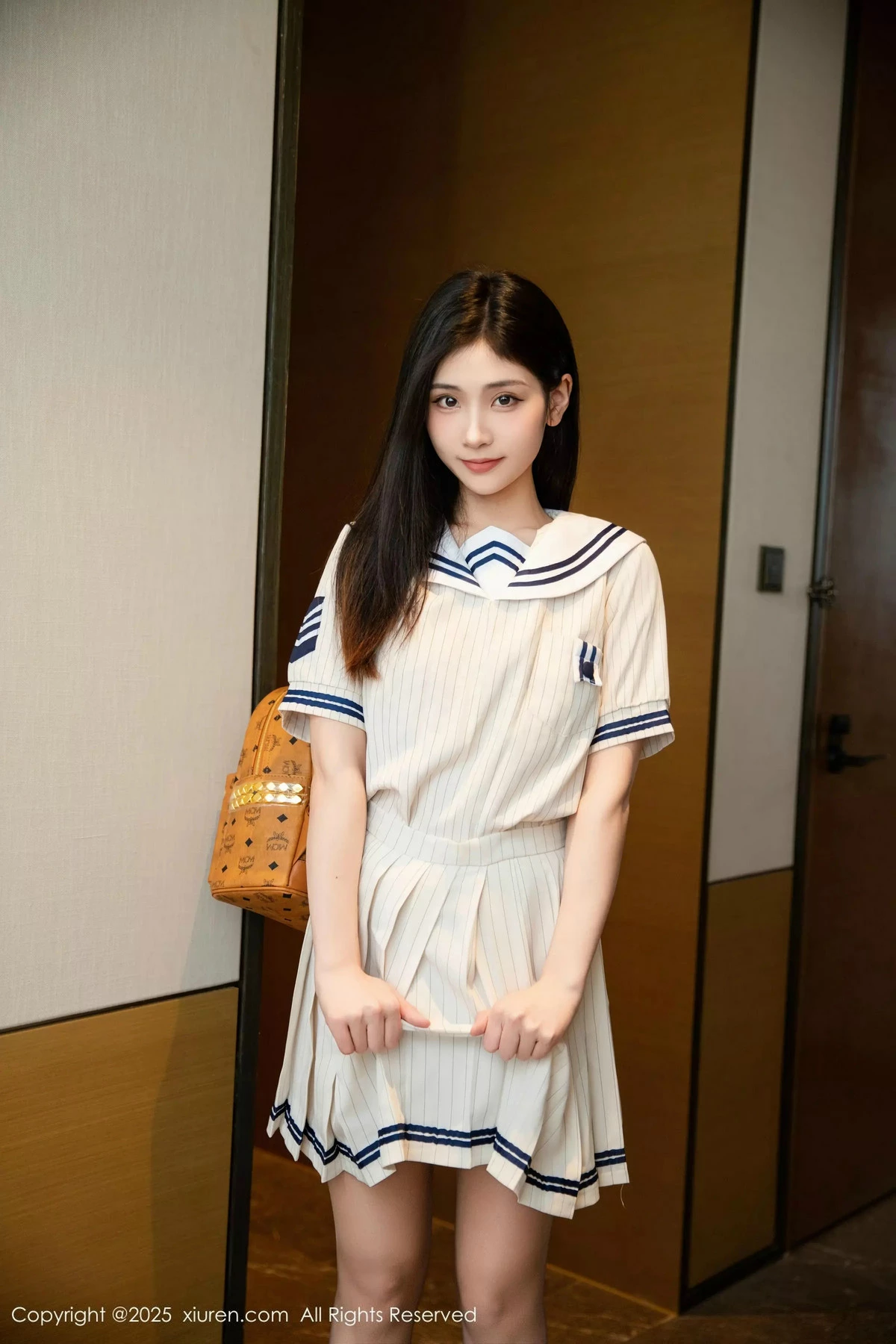 模特刘婷婷性感JK制服露肉色性感内衣配灰丝袜秀完美身材诱惑写真77P-第1章-图片3