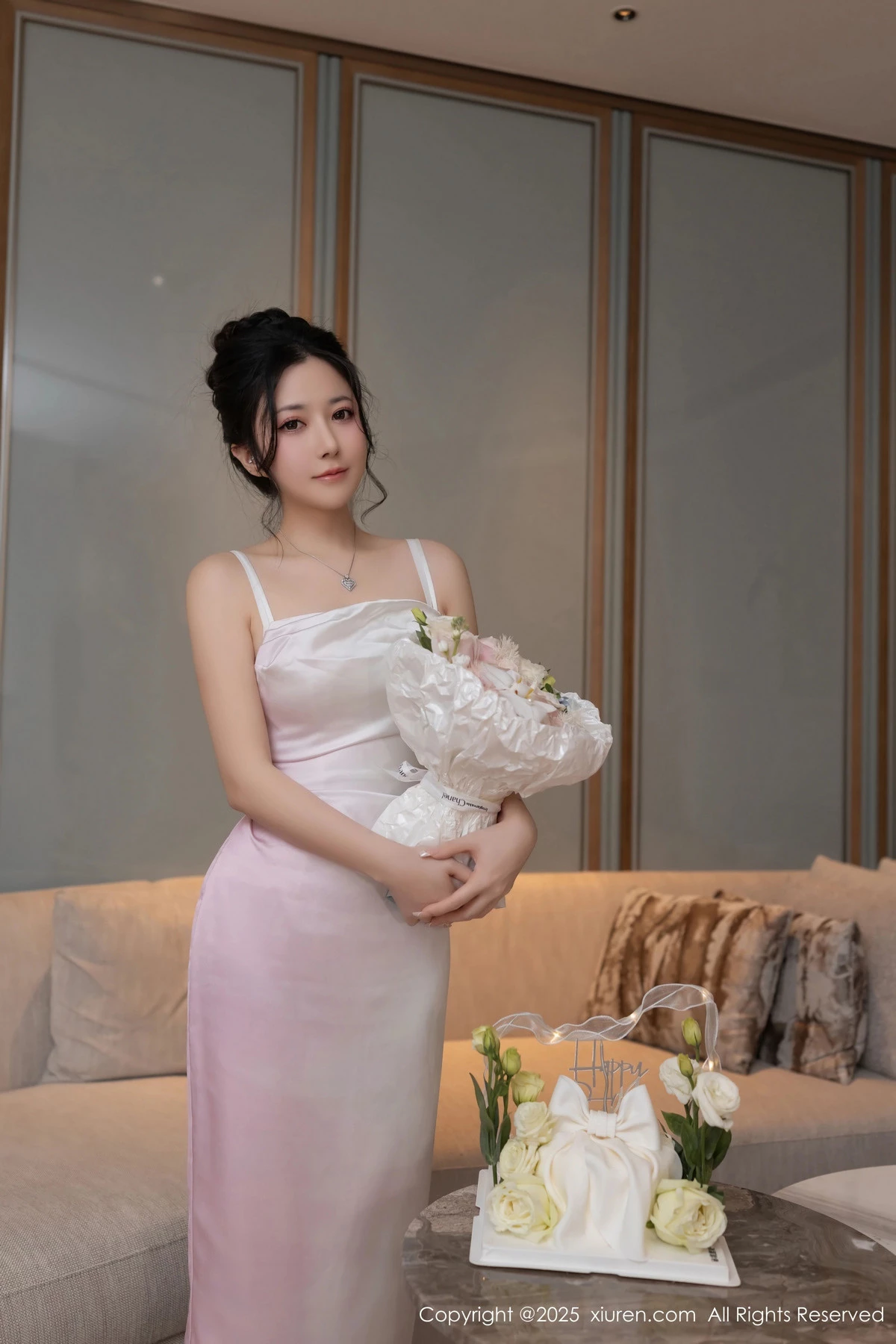 模特鱼子酱Fish生日主题白色内衣配超薄肉丝秀曼妙身姿诱惑写真80P-第1章-图片1