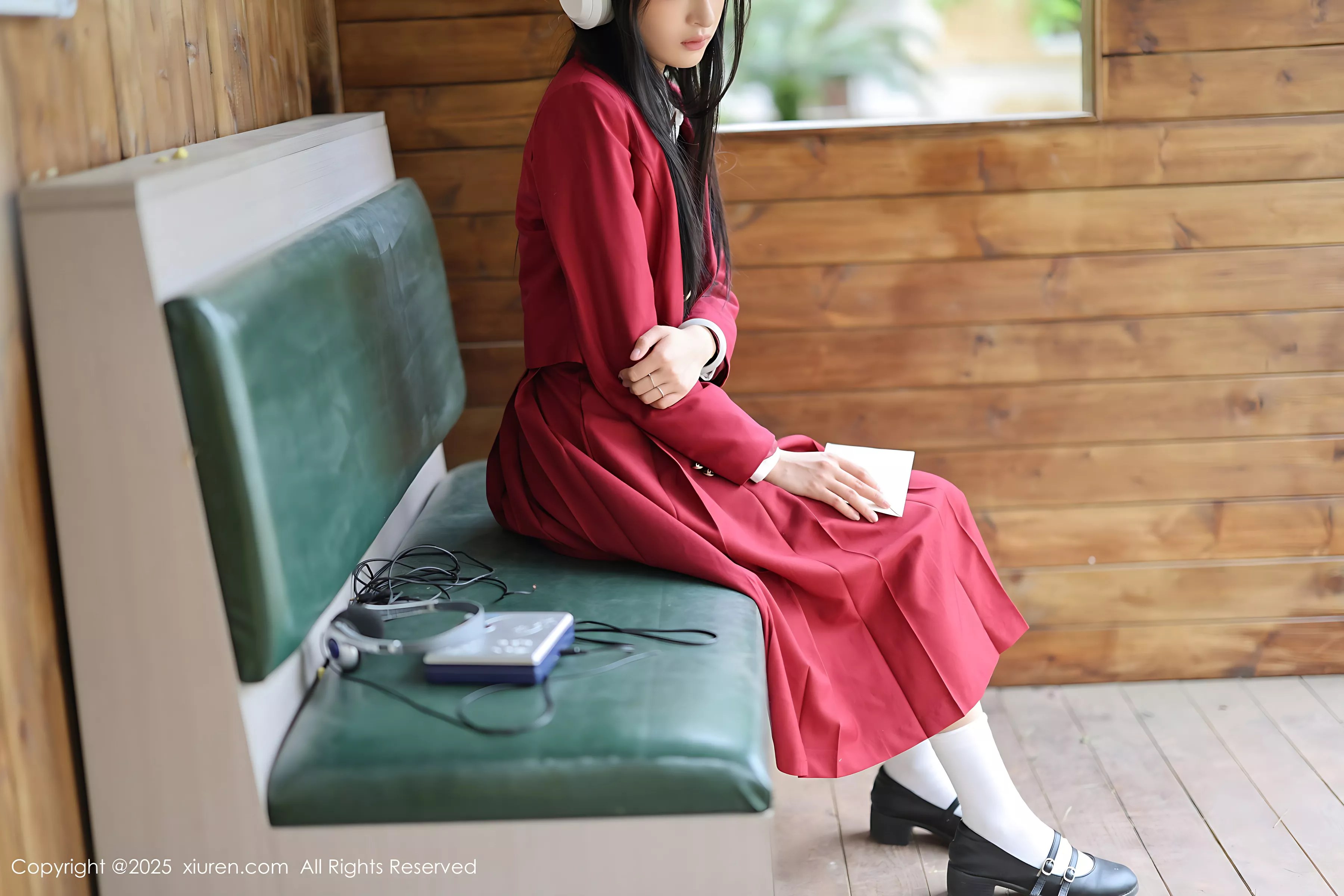 新人模特茂木希子性感红色裙子配肉色丝袜秀完美曲线诱惑写真82P-第1章-图片3