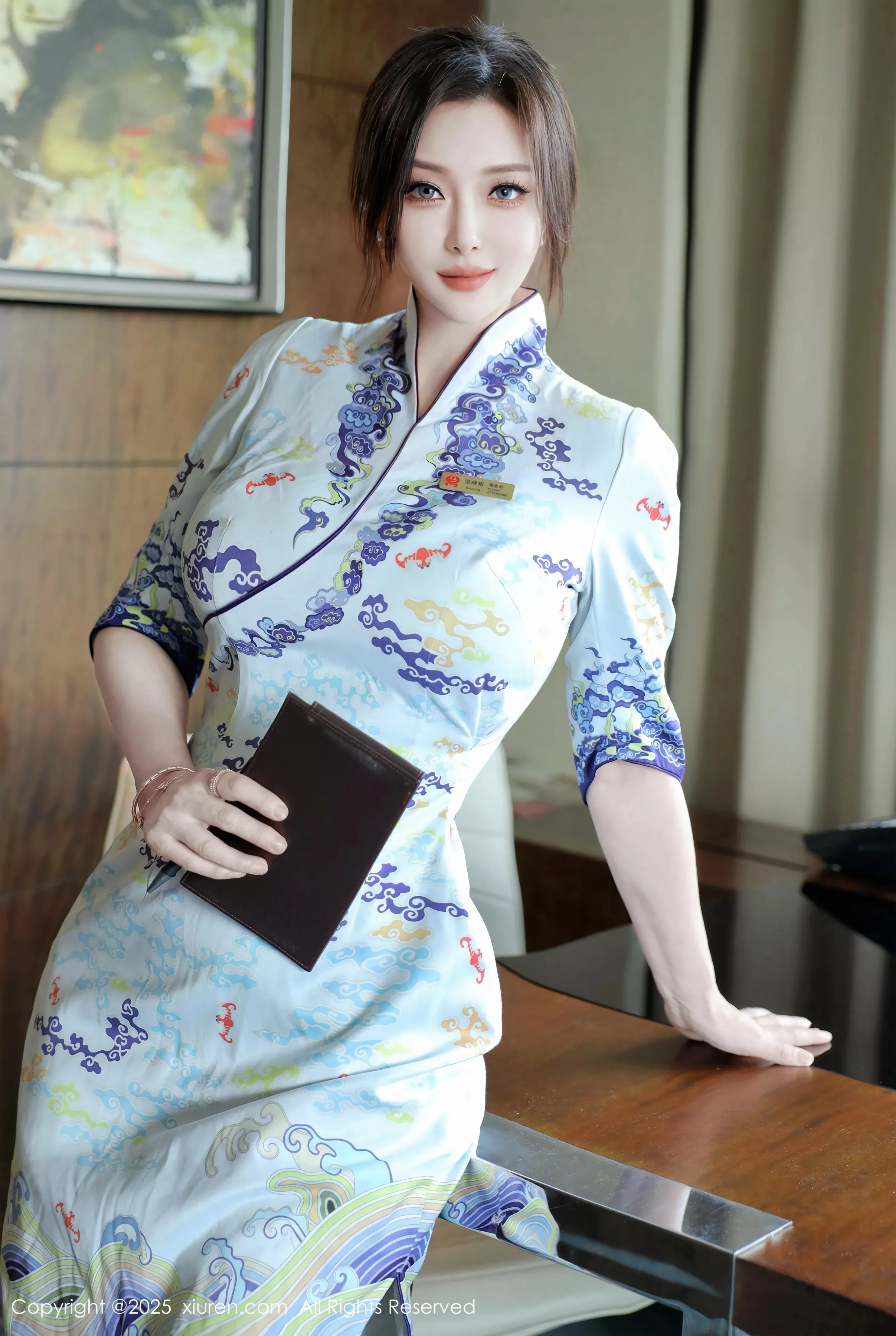 新人模特苏一诺性感青色旗袍露蓝色内衣配灰丝袜秀美腿诱惑写真79P-第1章-图片1