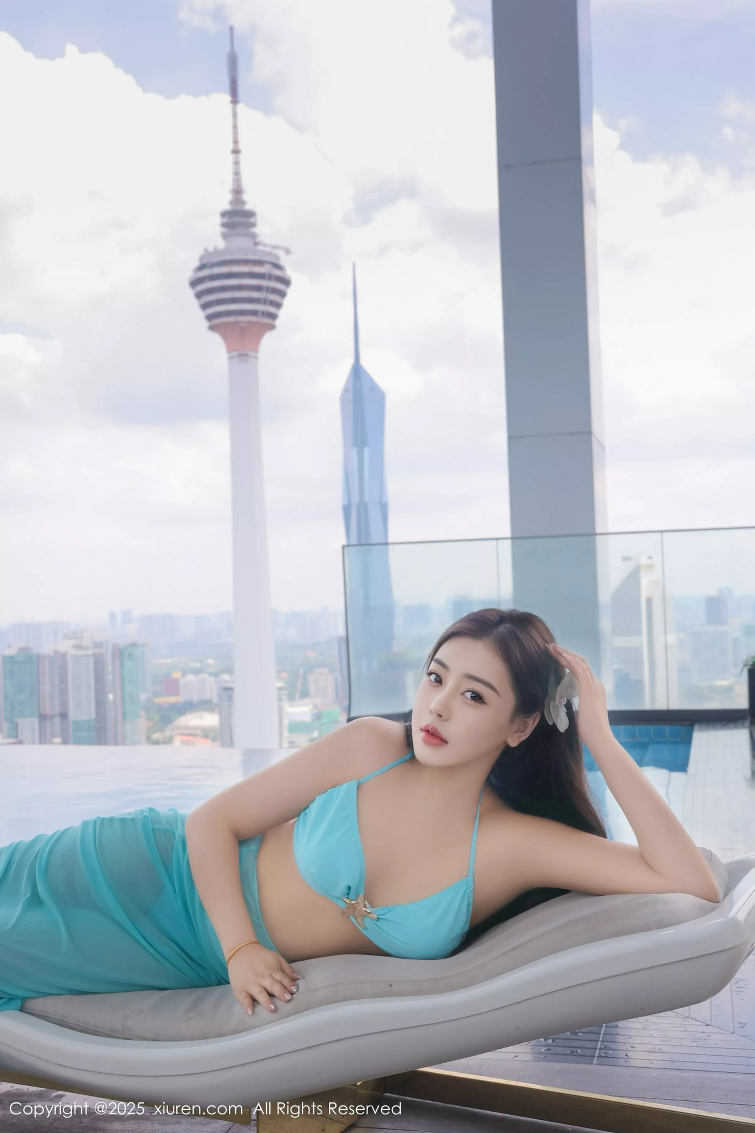 模特希雅sia泳池场景性感蓝色比基尼秀完美身材撩人诱惑写真58P-第1章-图片3