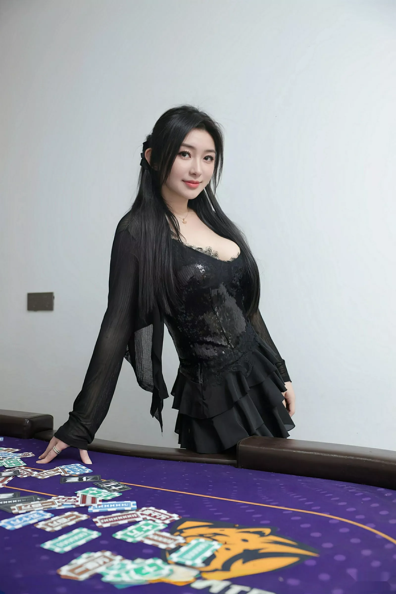 模特苏一诺性感黑色情趣内衣配黑丝吊袜秀曼妙身姿惹火诱惑写真80P-第1章-图片2