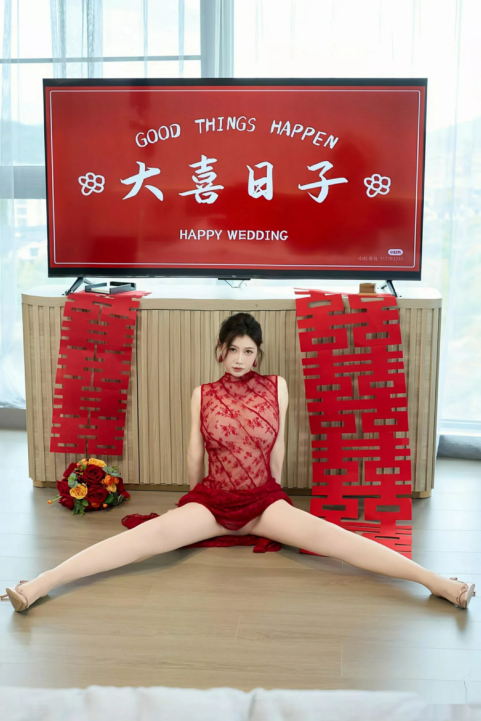 模特尹甜甜性感红色新娘晨袍配肉色丝袜秀完美身材迷人诱惑写真69P-第1章-图片2